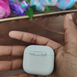 Airpods 4
