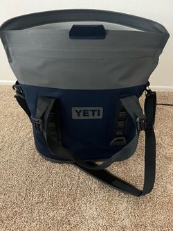 Yeti Cooler Tote - M30