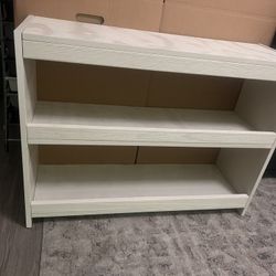 3 Shelve Cabinet