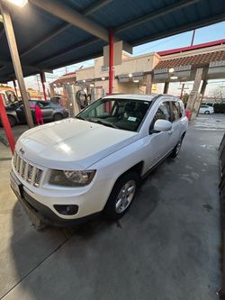 2016 Jeep Compass Latitude 127k miles Clean Title