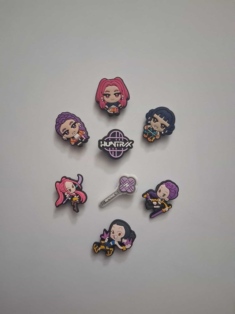 K-POP DEMON HUNTERS CROC CHARMS 