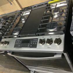 GE Stove 