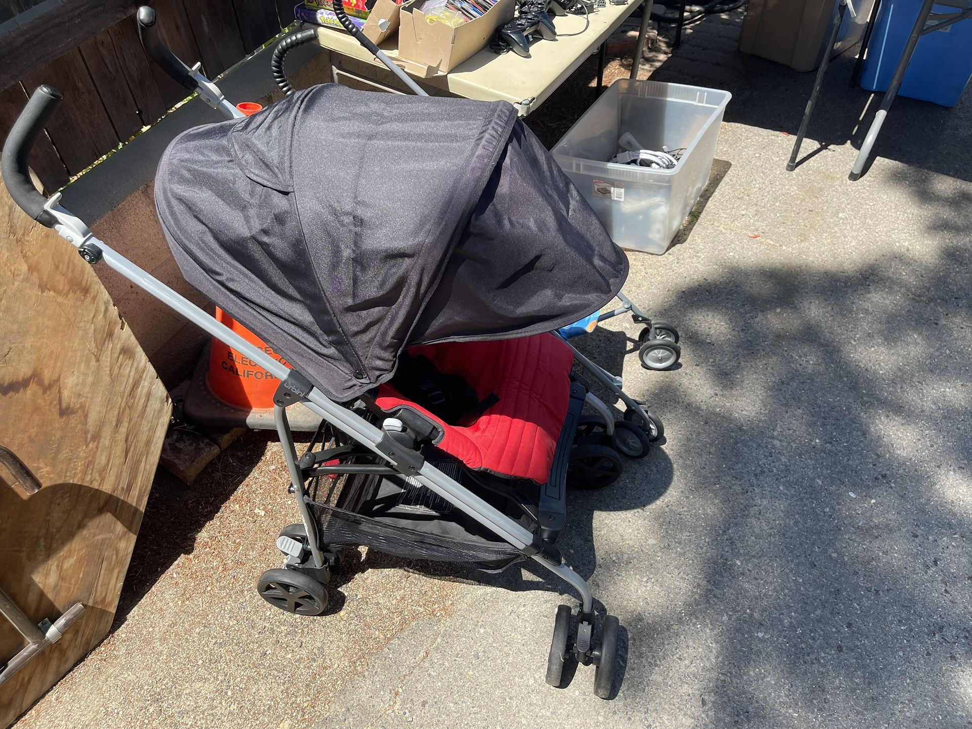 Red and Black Urbini Stroller in Great Condition!
