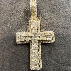 Gold Pendant 