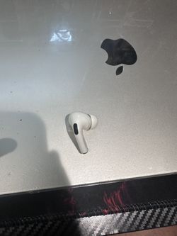 right airpod