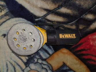 Dewalt 5" Sander 110v