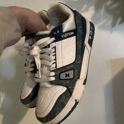 Blue Lv trainers