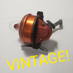 Plueger "88" Vintage Spin Casting Reel
