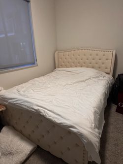 Tufted Upholstered Bed Frame with Headboard