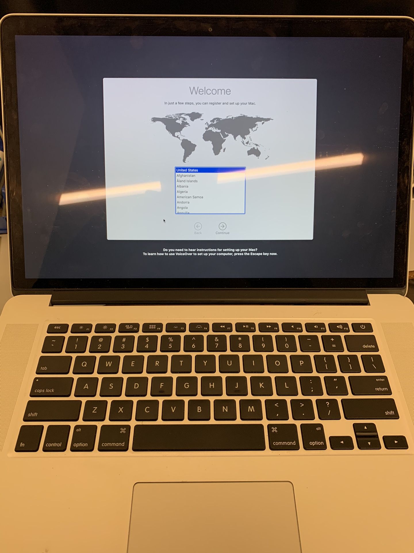 2015 15” MacBook Pro - 256GB - i7