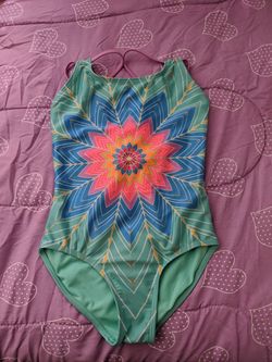 Size 6x one piece bathing suit