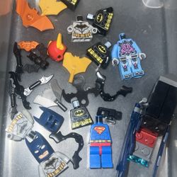 Lego Batman / DC Super Heroes Minifigure Parts Lot