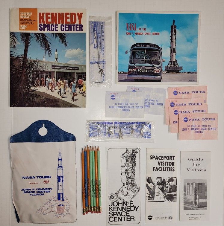 Vintage Lot Of Kennedy Space Center Souvenirs