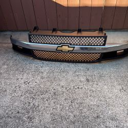 2023 Chevrolet Express Grill Assy 