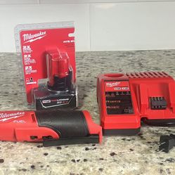 Milwaukee ratchet,battery and charger