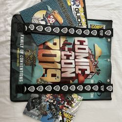 50 Year Comic-con Bag, Guides, And Souvenir Book