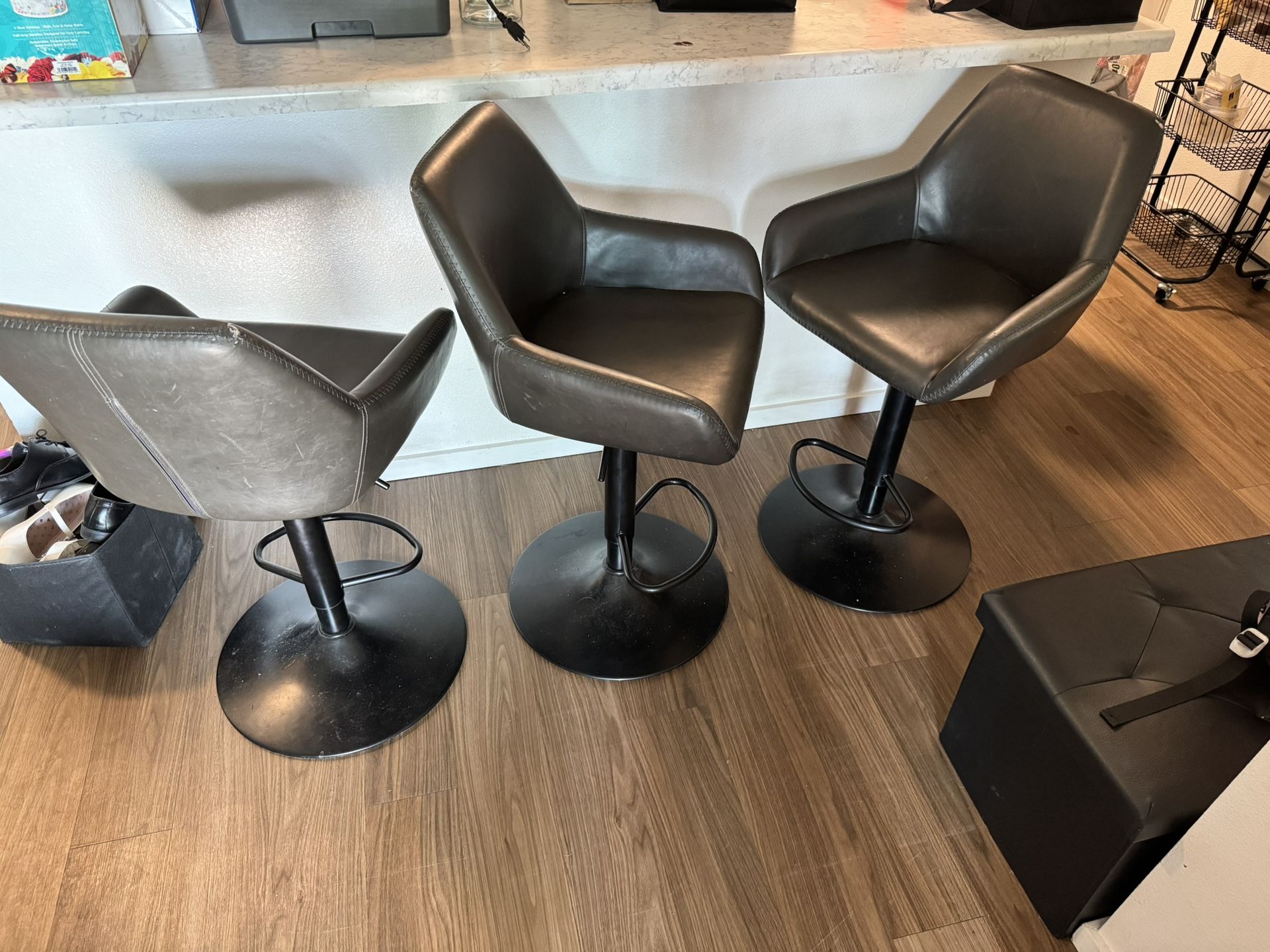 3 Bar Stools