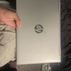 Selling hp Laptop pavilion