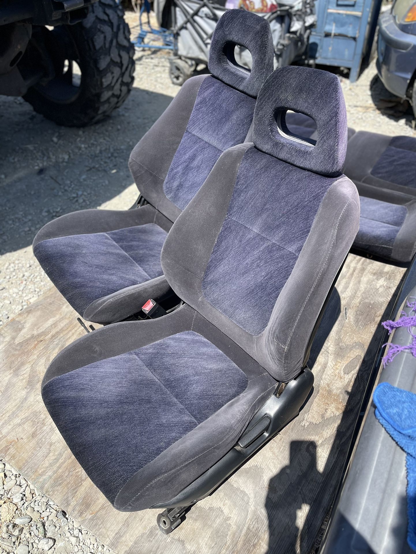 1996 acura integra gs-r front and back seats