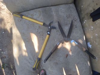 Set of 2 gardening shears for sale