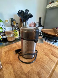 Coffee Grinder / Kitchen Utensils