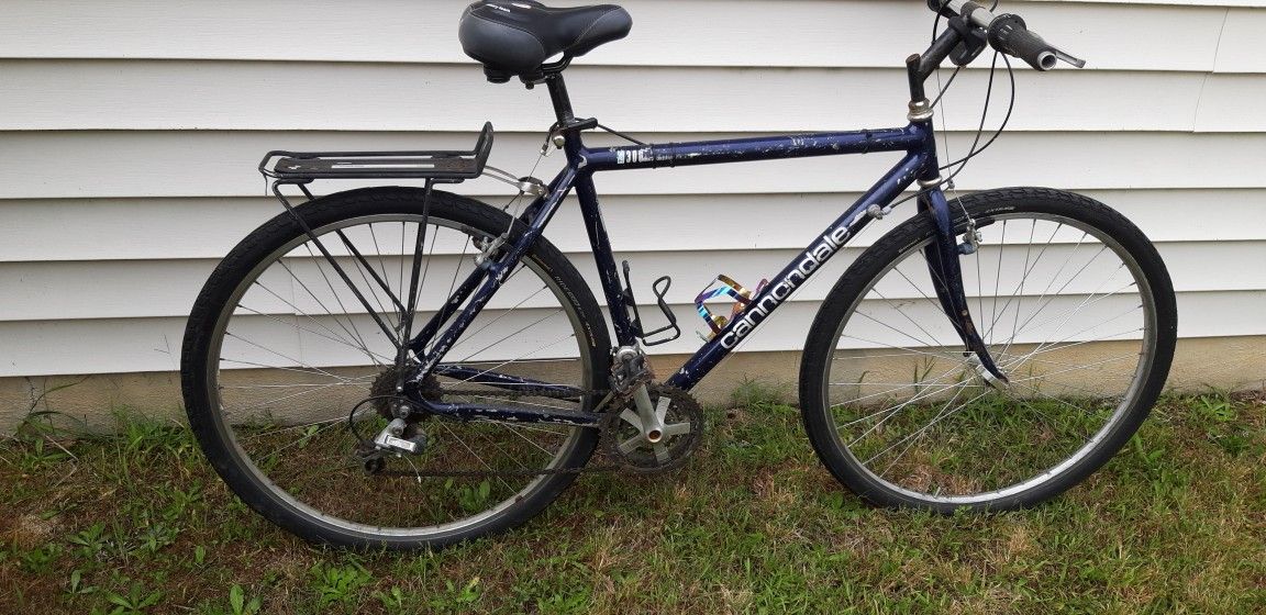 Cannondale Mountain Bike 