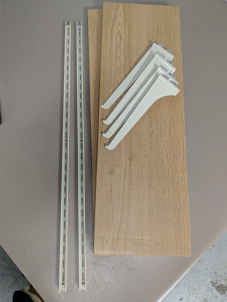 Wall Mounted Shelving Set