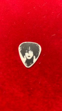 Paul Stanley Guitar Pic 
