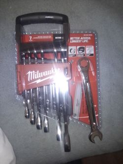 Milwaukee ratchet wrench set