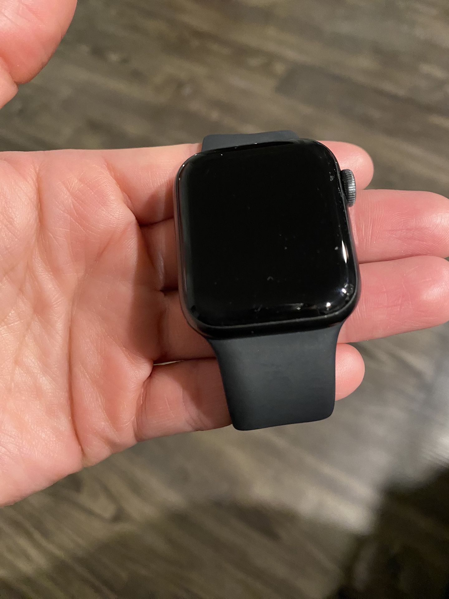 Apple Watch SE