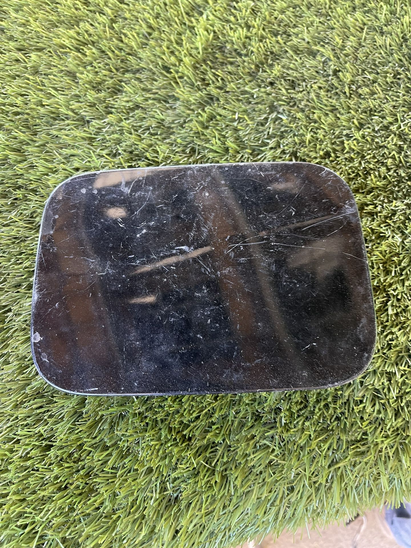 2013 Infiniti G37 Fuel cover