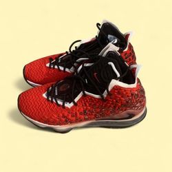 Nike LeBron 17 'Uptempo' basketball trainers 