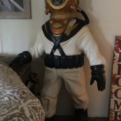 Life Size Diver ( Fiberglass )