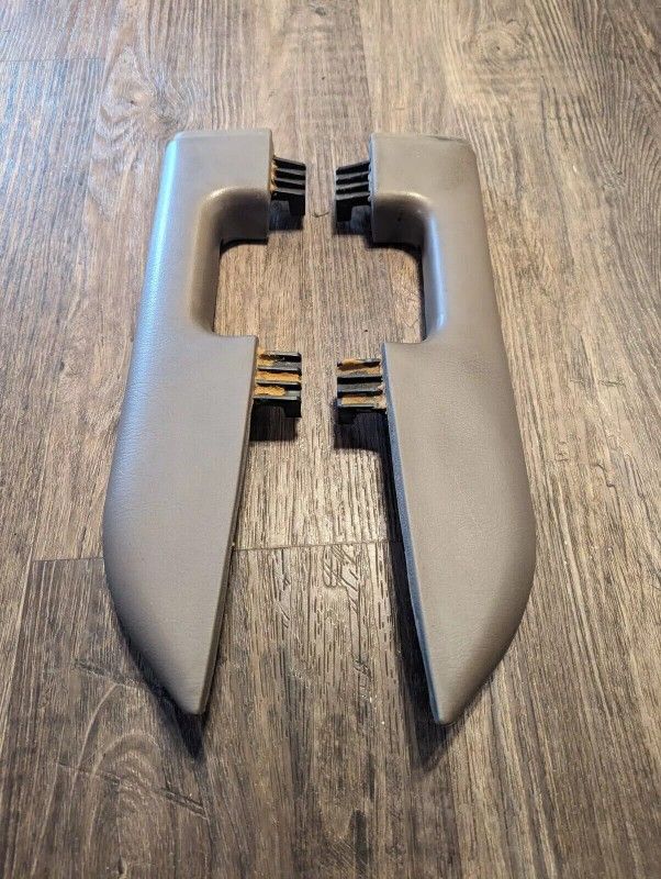 99-03 Ford F150 Door Arm Rest Set - Brown