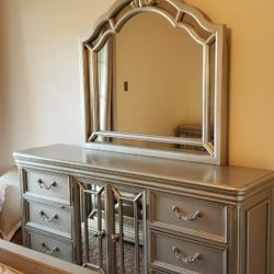 King Bed Set Ashley Design 