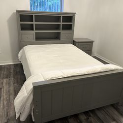 Modern Full Size Bedroom Set 