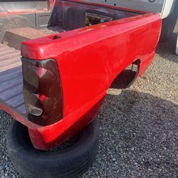 Parts Y Caja De Chevy Cortas Y Mas De 150 Carros Para Partes