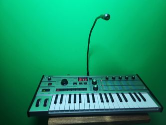KORG MICROKORG SYNTHESIZER VOCODER