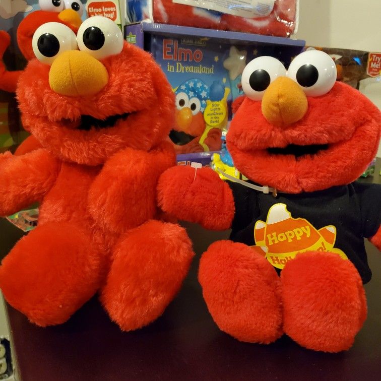 Set of Elmo Plush Toys.