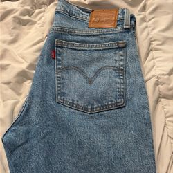Levi’s Wedgie Straight Jeans