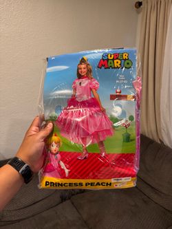 Princess Peach Halloween Costume