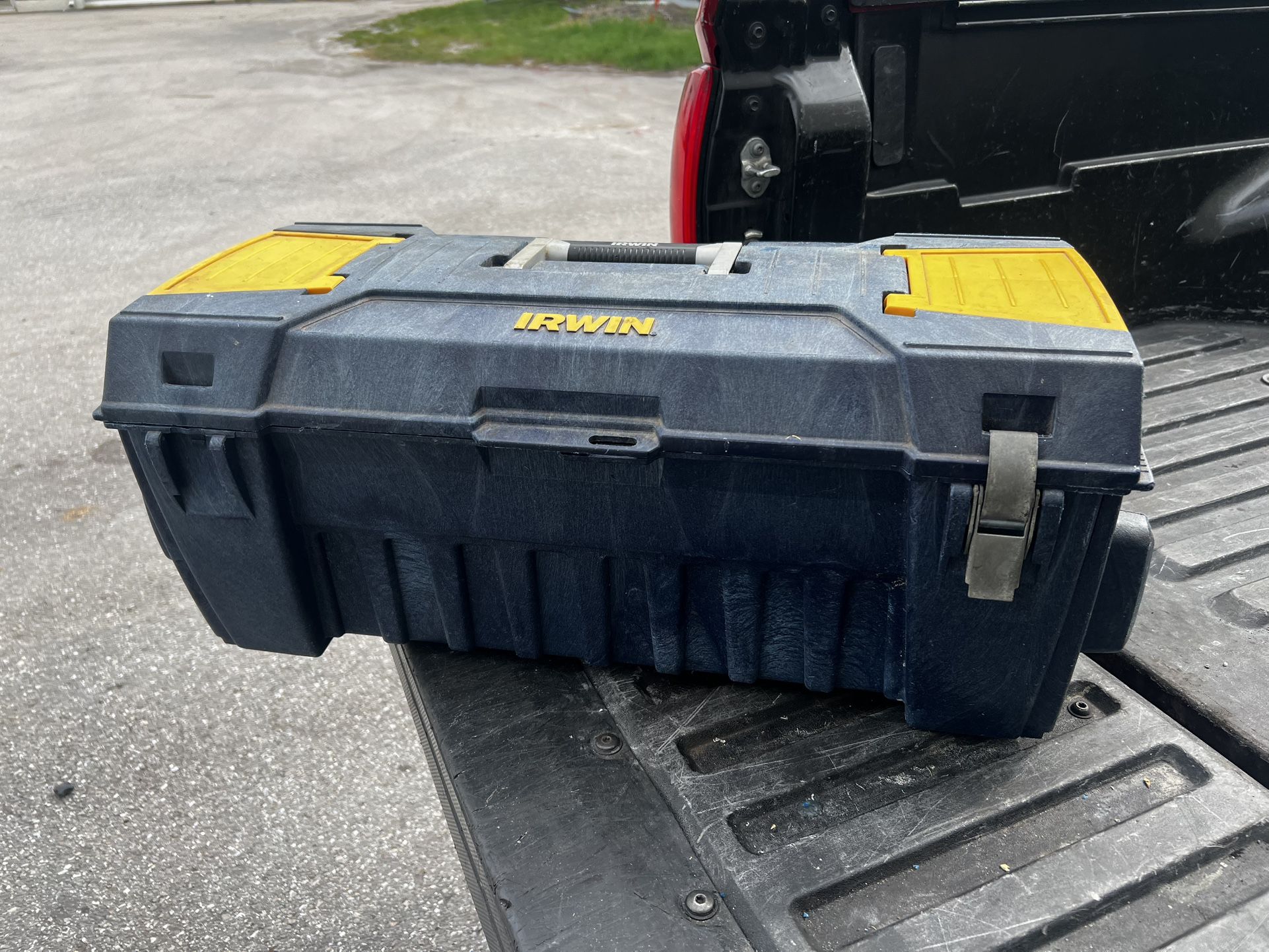 Irwin Work Site Travel Tool Storage Box Chest! Missing one latch but still works great! 32x13x12in