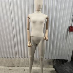 Mannequi For Sale $50*********