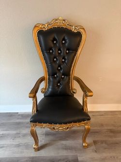 Throne Chair