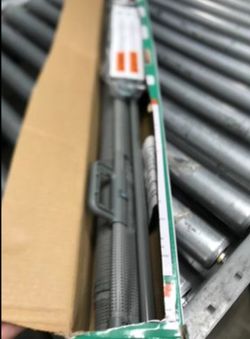 Baby gate, retractable, new