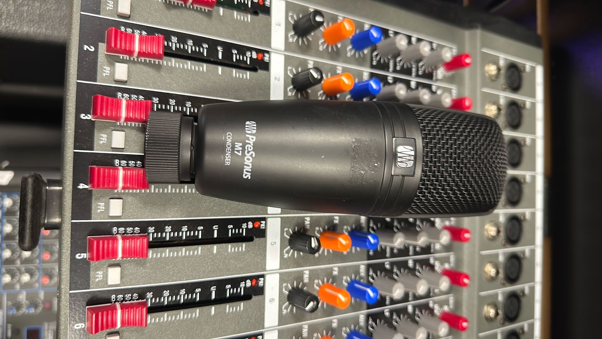 Presonus M7 Condenser Mic ( Large - Diaphragm)