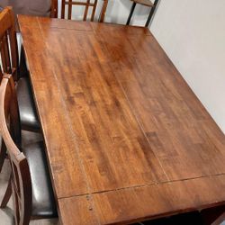 Dining Room Set . 5 Pieces 