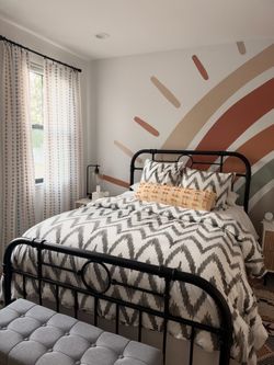 Queen Size Black Metal Bed Frame – FREE Mattress & Box Spring Included!