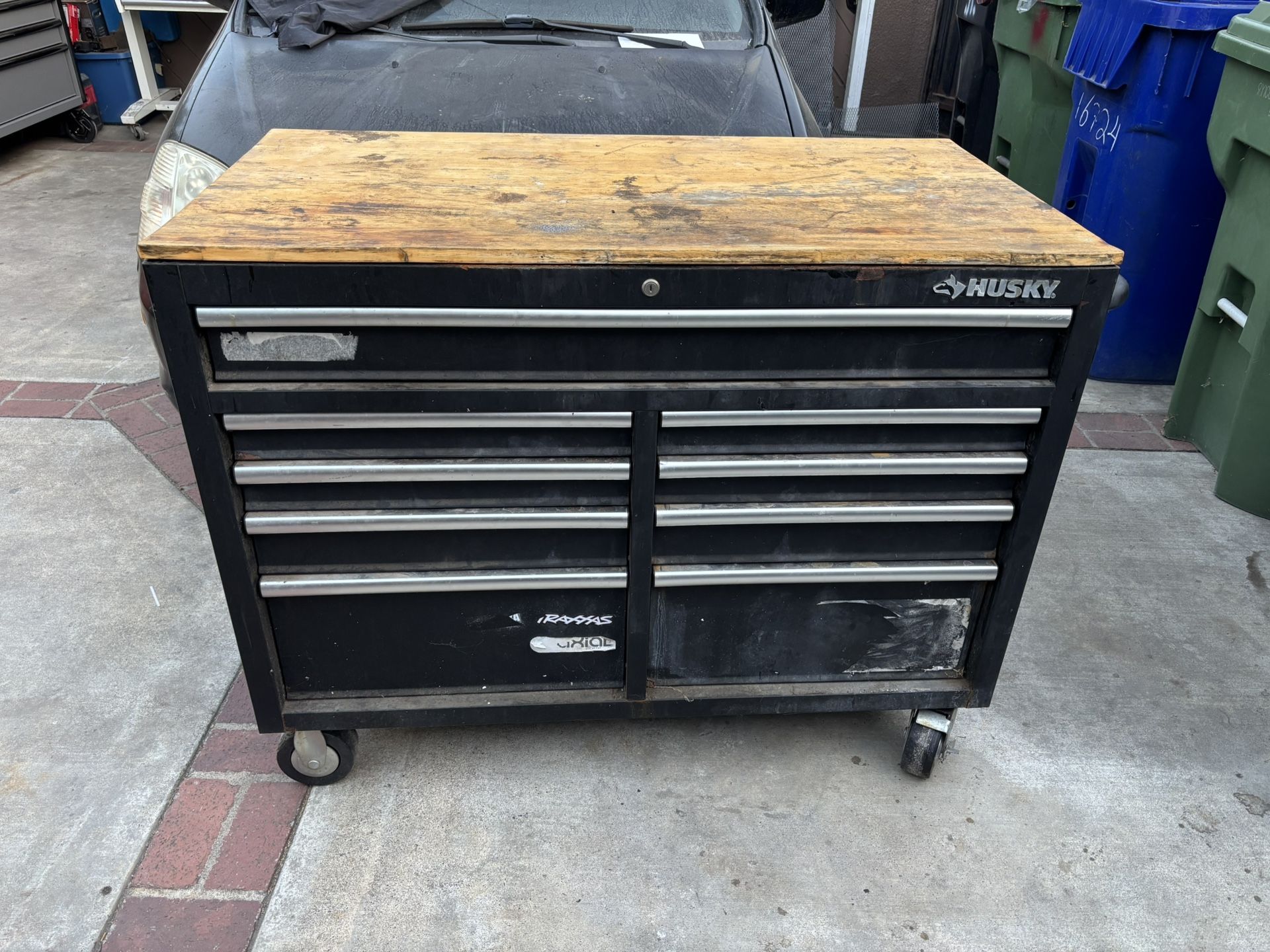 Husky Tool Box 46in