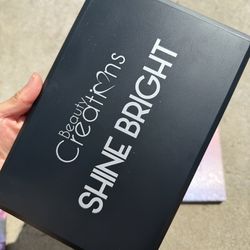 Beauty creations make up